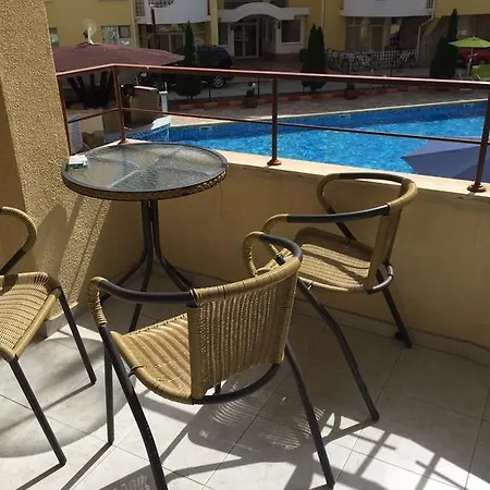 Sands ساني بيتش